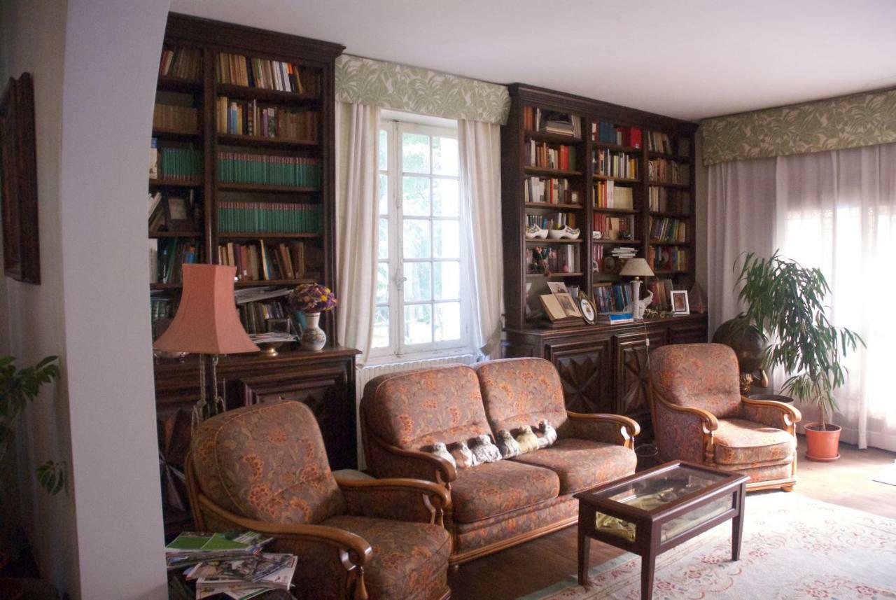 Le Clos Des Cedres B&B La Rochefoucauld Bagian luar foto