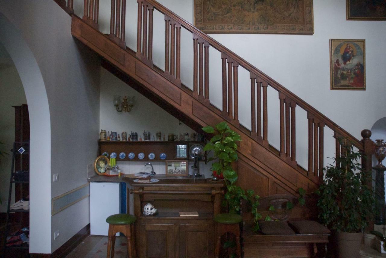 Le Clos Des Cedres B&B La Rochefoucauld Bagian luar foto